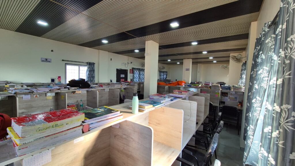 Study room near satara ST stand Bus Stand